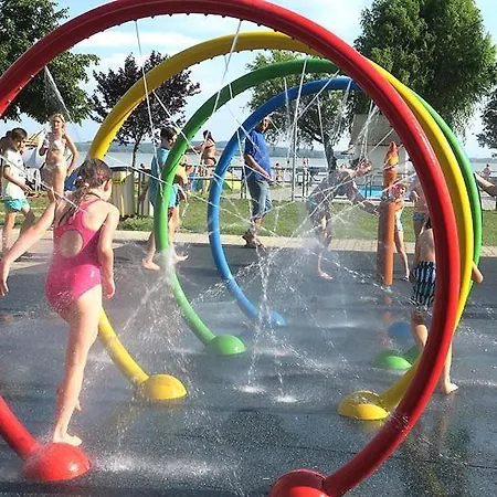 Loki Vendeghaz Вонярцвашхедь