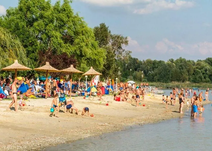 Loki Vendeghaz פוניארצוושהג'